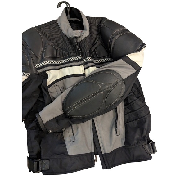 Firstgear Mens XL Motorcycle Jacket Leather Mesh Padded Racing Black Grey White - Picture 4 of 13